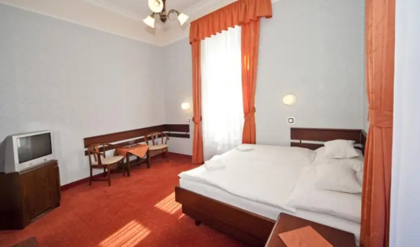 Astoria Hotel s tterem Balatonfred