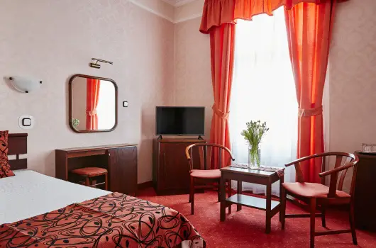 Astoria Hotel �s �tterem, Balatonf�red, Si�fok - 16 km