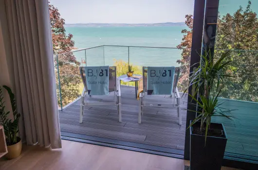 BJ81 Suite Hotel, Si�fok
