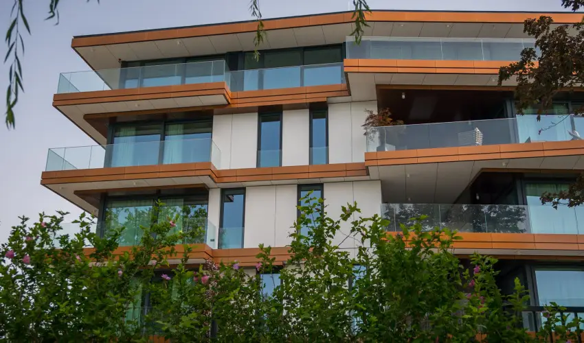 BJ81 Suite Hotel Sifok