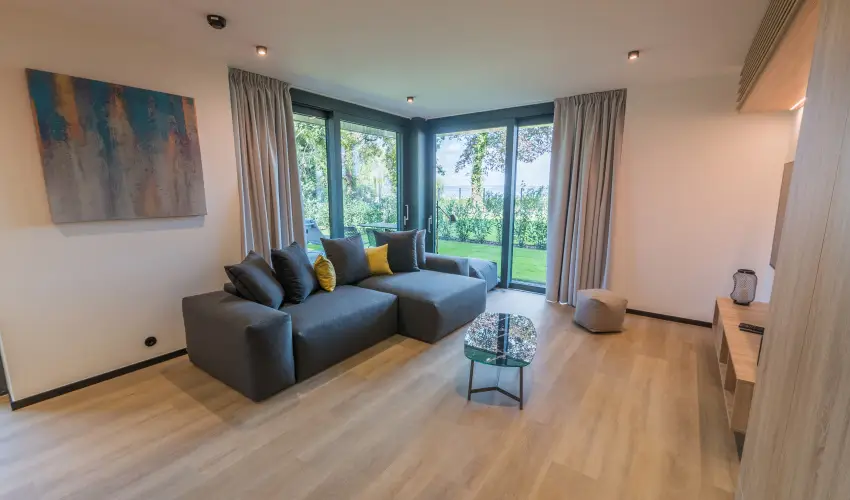 BJ81 Suite Hotel Sifok