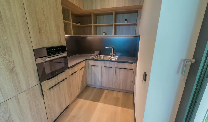 BJ81 Suite Hotel Sifok