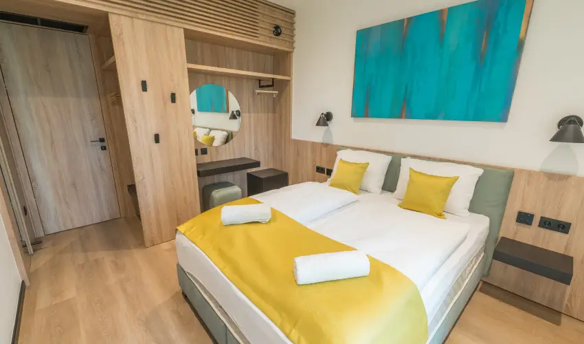 BJ81 Suite Hotel Sifok