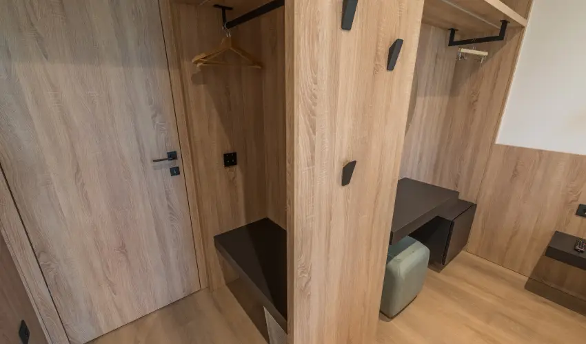 BJ81 Suite Hotel Sifok