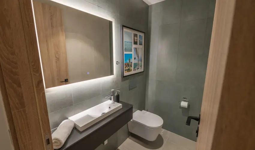 BJ81 Suite Hotel Sifok