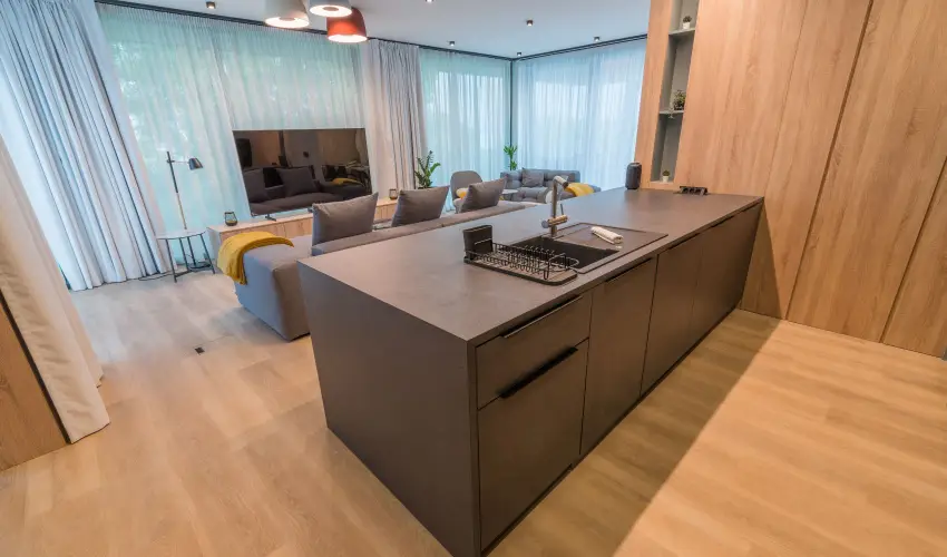 BJ81 Suite Hotel Sifok