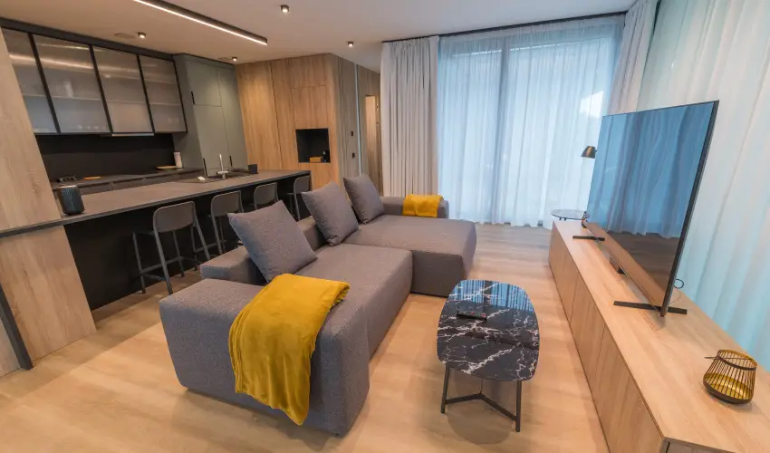 BJ81 Suite Hotel Sifok