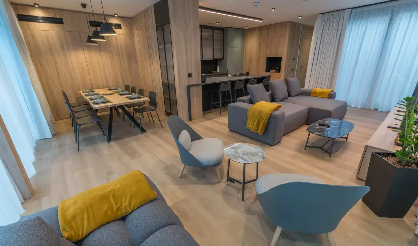 BJ81 Suite Hotel Sifok