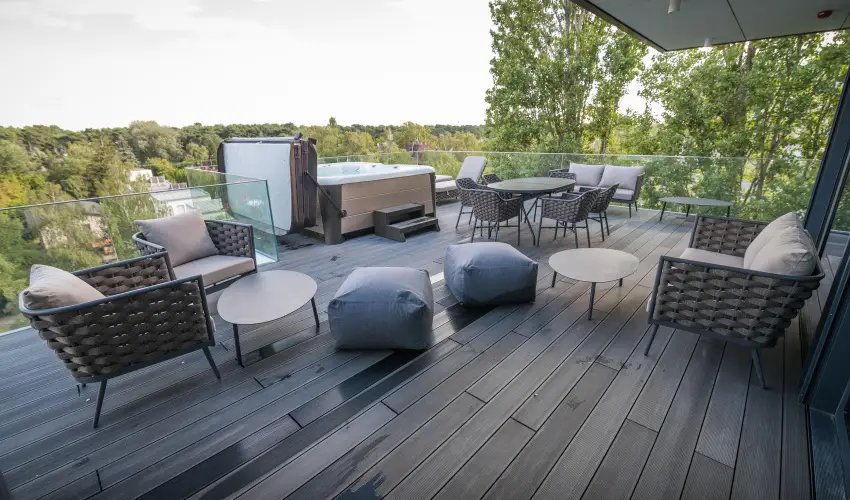 BJ81 Suite Hotel Sifok