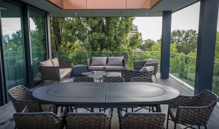 BJ81 Suite Hotel Sifok