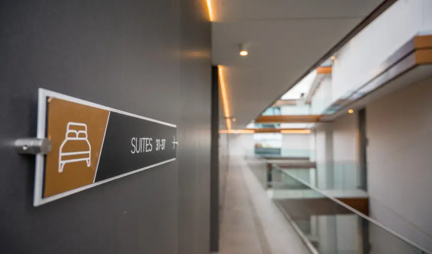 BJ81 Suite Hotel Sifok