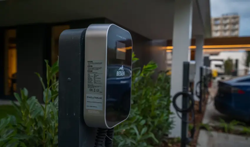 BJ81 Suite Hotel Sifok