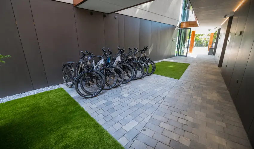 BJ81 Suite Hotel Sifok