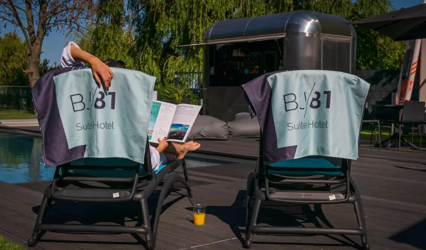 BJ81 Suite Hotel Sifok