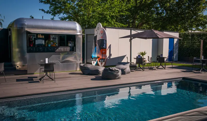 BJ81 Suite Hotel Sifok