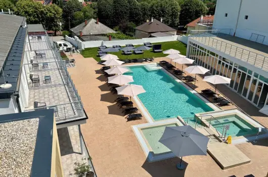 CE Plaza Hotel, Si�fok