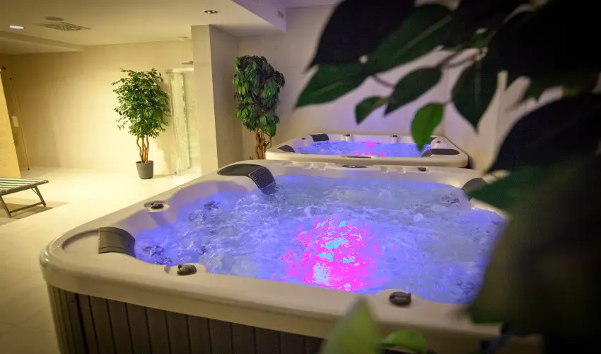 Ez�sth�d Hotel Veszpr�m