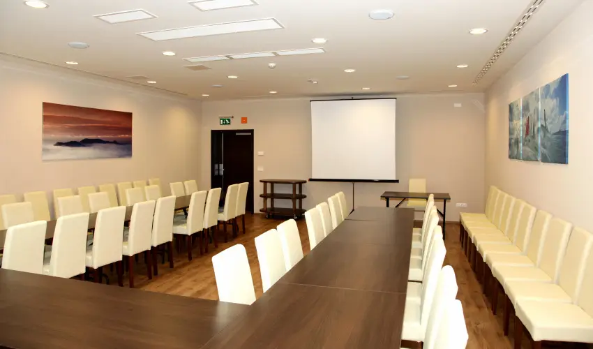 Ez�sth�d Hotel Veszpr�m