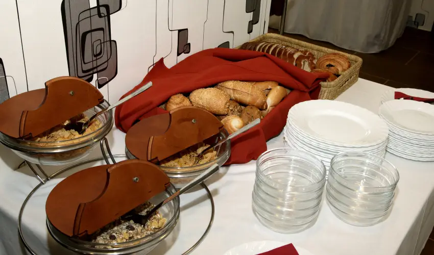 Ez�sth�d Hotel Veszpr�m