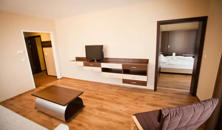 Ez�sth�d Hotel Veszpr�m