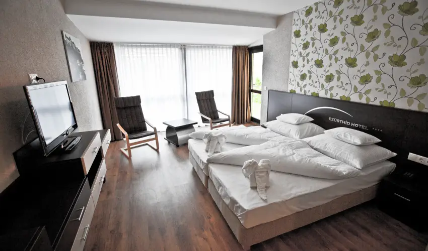 Ez�sth�d Hotel Veszpr�m