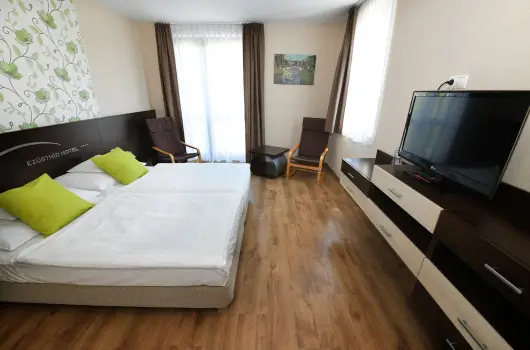 Ezsthd Hotel, Veszprm, Sifok - 21 km