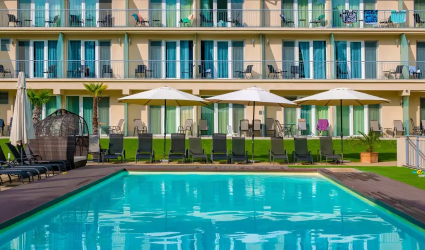 Holiday Resorts Balatonszrsz