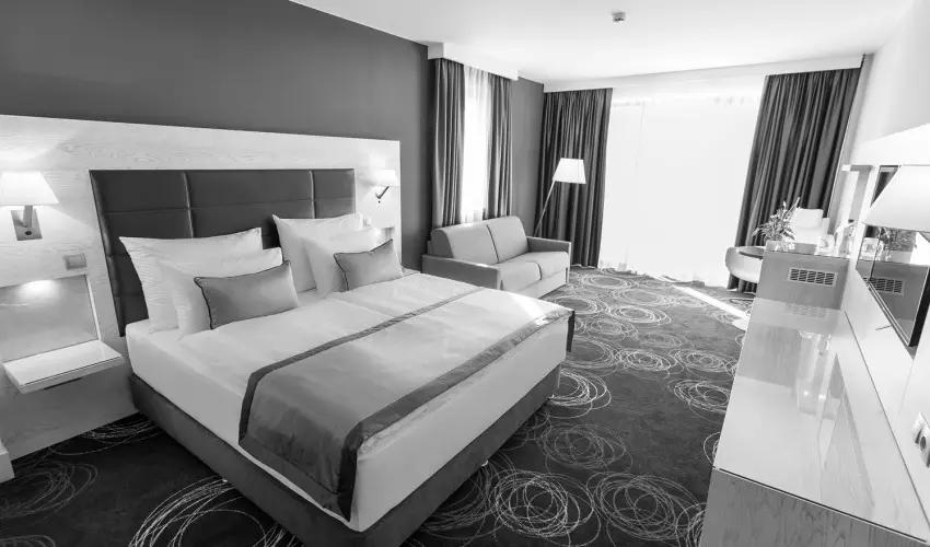 Aura Hotel Balatonf�red