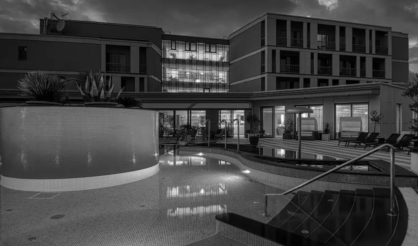 Aura Hotel Balatonf�red