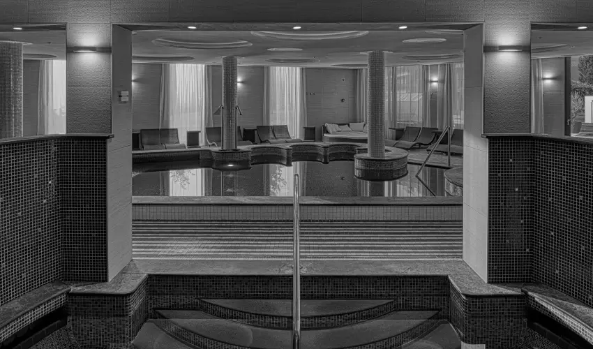 Aura Hotel Balatonf�red