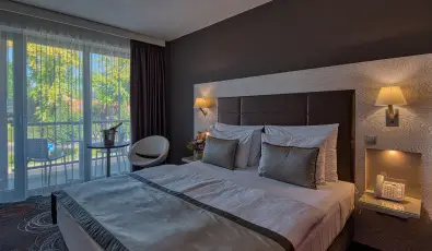 Aura Hotel Balatonf�red