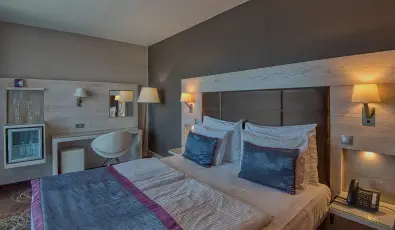 Aura Hotel Balatonf�red