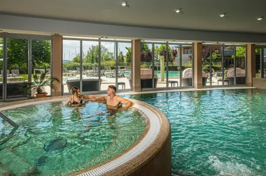 Hotel Golden Lake Resort, Balatonf�red, Si�fok - 16 km