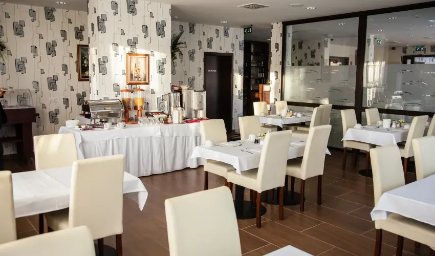 Hotel Jade Veszpr�m