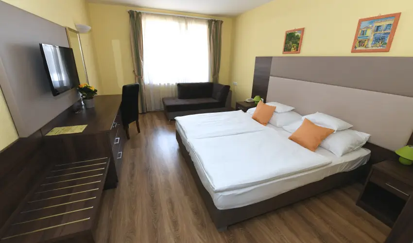 Hotel Jade Veszpr�m