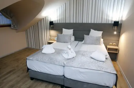 Hotel Laroba, Alsrs, Sifok - 11 km