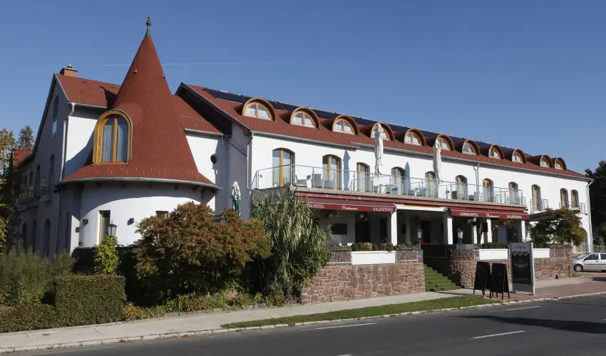 Hotel Laroba Alsóörs