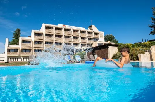 Hotel Margar�ta, Balatonf�red, Si�fok - 17 km