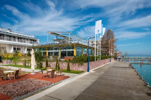 Hotel Yacht Wellness & Business, Si�fok