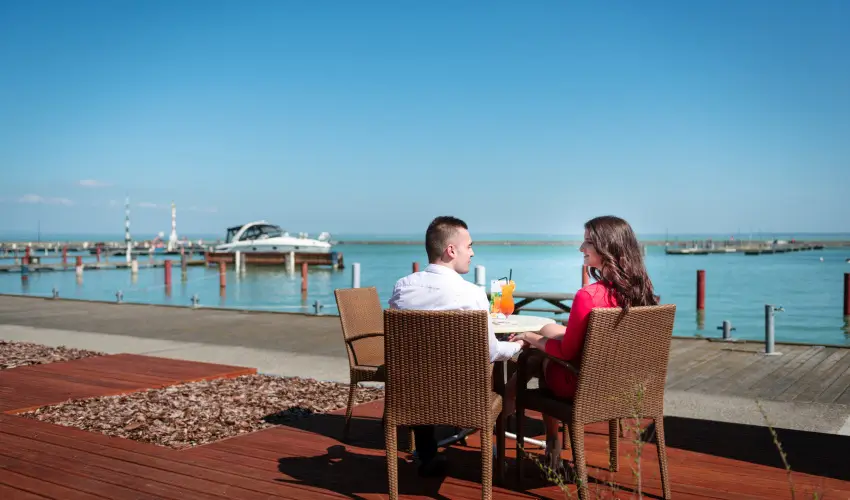 Hotel Yacht Wellness & Business Siófok