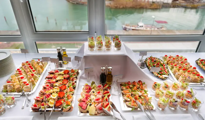 Hotel Yacht Wellness & Business Siófok