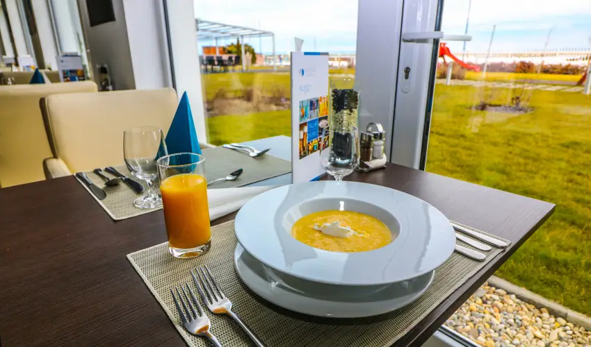 Hotel Yacht Wellness & Business Siófok