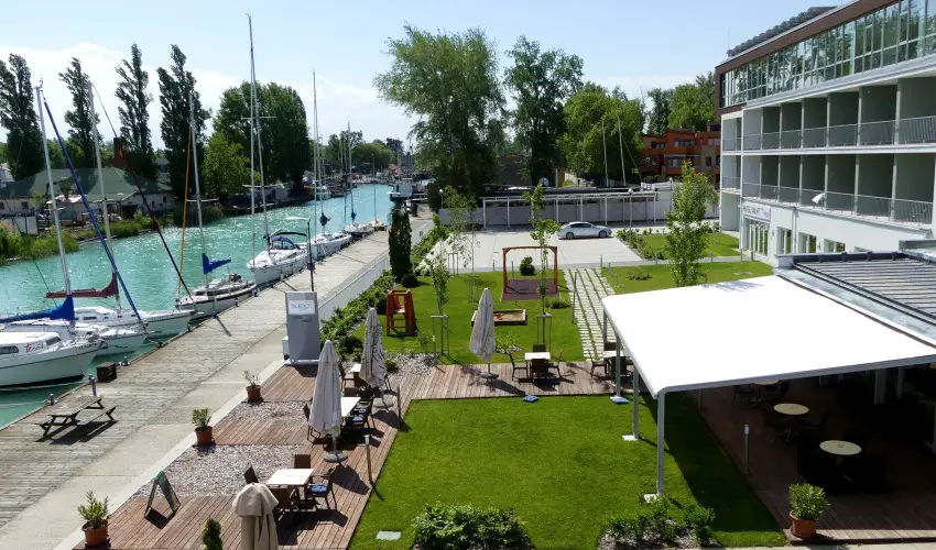 Hotel Yacht Wellness & Business Siófok
