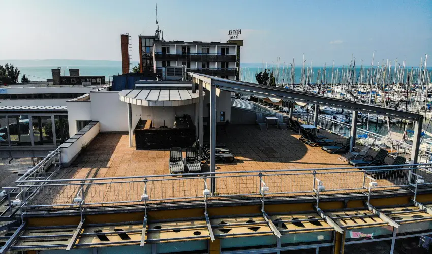 Hotel Yacht Wellness & Business Siófok