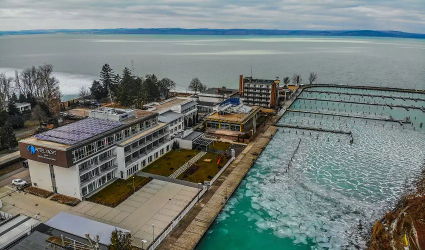 Hotel Yacht Wellness & Business Siófok