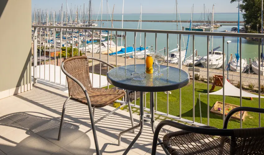 Hotel Yacht Wellness & Business Siófok