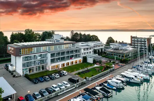 Hotel Yacht Wellness & Business, Si�fok