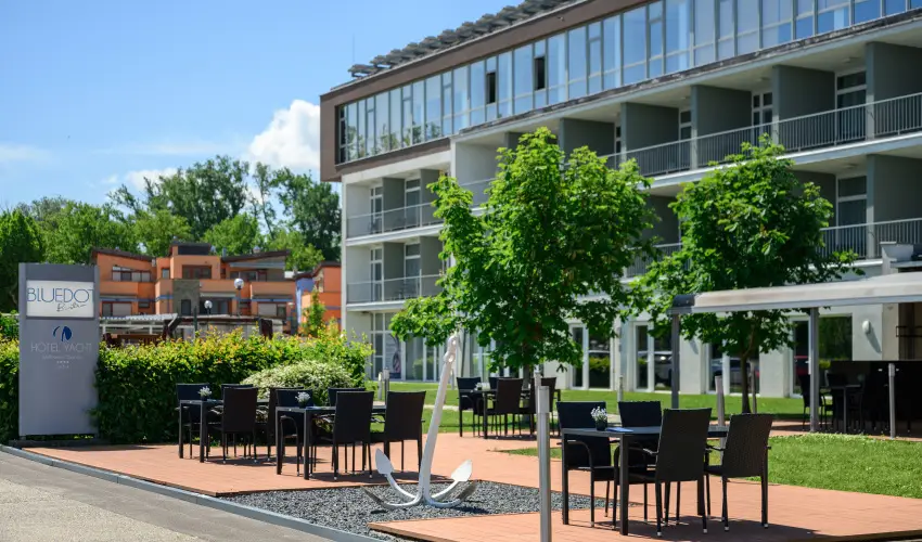Hotel Yacht Wellness & Business Si�fok