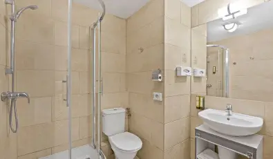 Hotel Yacht Wellness & Business Si�fok