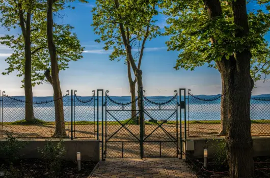 Hotel Anna Villa, Balatonf�ldv�r, Si�fok - 18 km